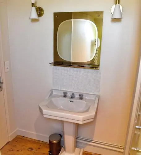 Elegante Maison Avec Jardin *