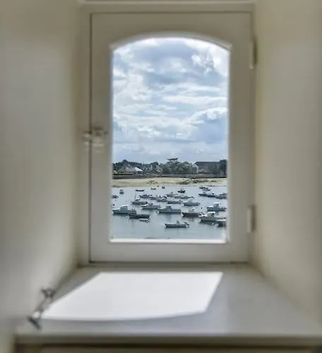 Elegante Maison Avec Jardin Barfleur